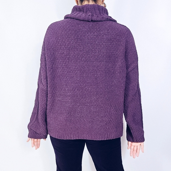 Seven Chunky Cable Knit Sweater - Picture 5 of 9